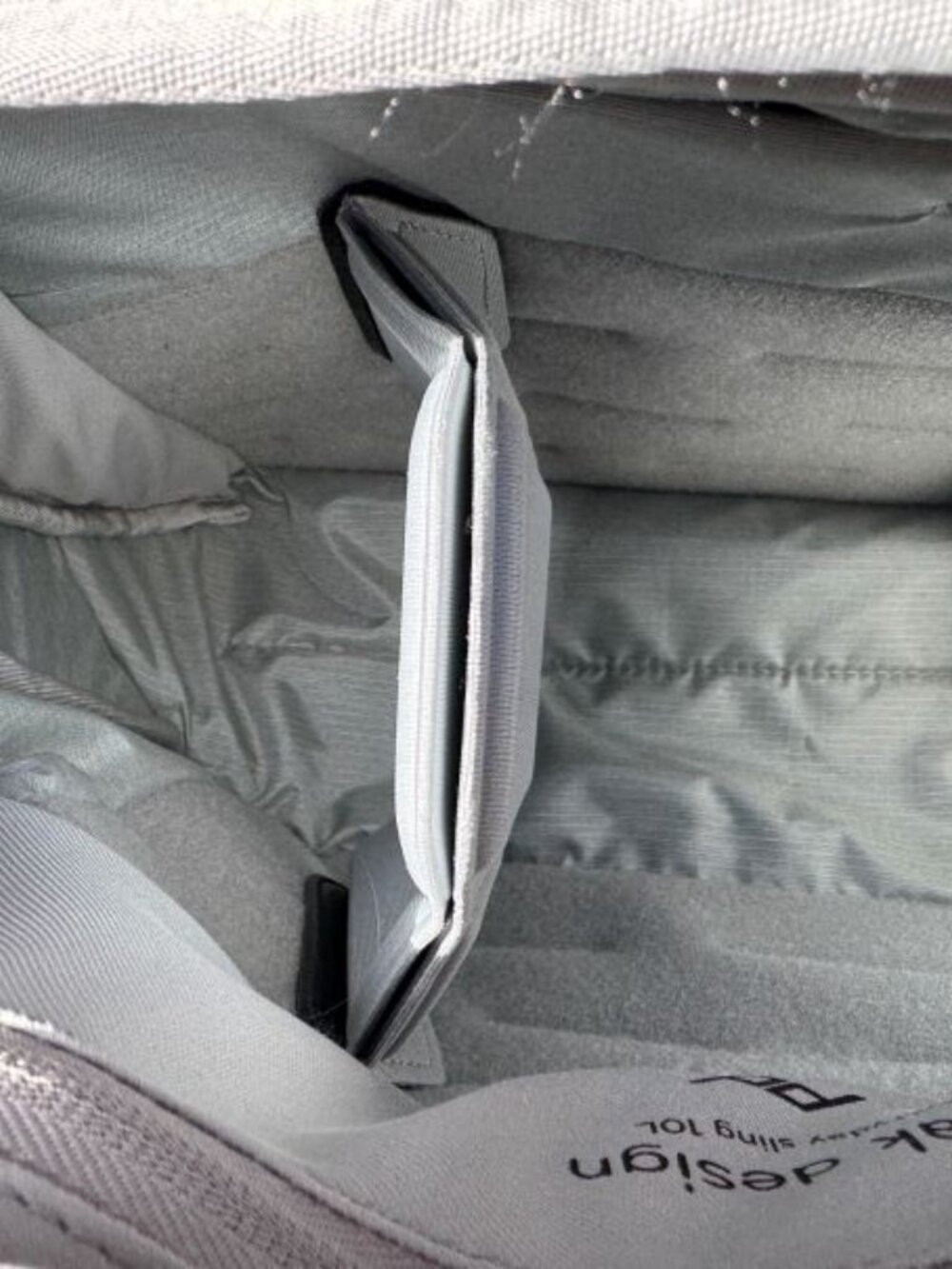 Peak Designs Everyday Sling- 10 Liter- Ash - NWOT - Picture 3 of 4